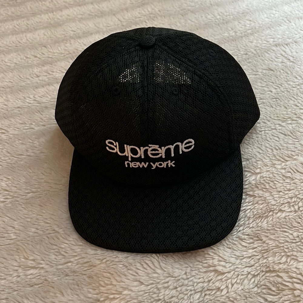 SUPREME hat